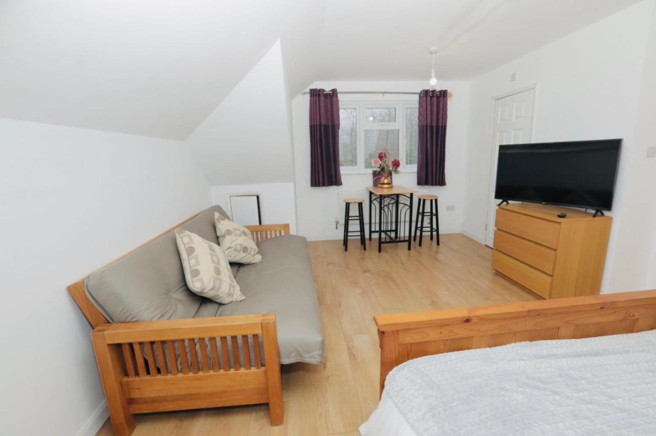 Amazing Quiet Garden House Near London Luton Airport Luton (Bedfordshire) Exterior foto